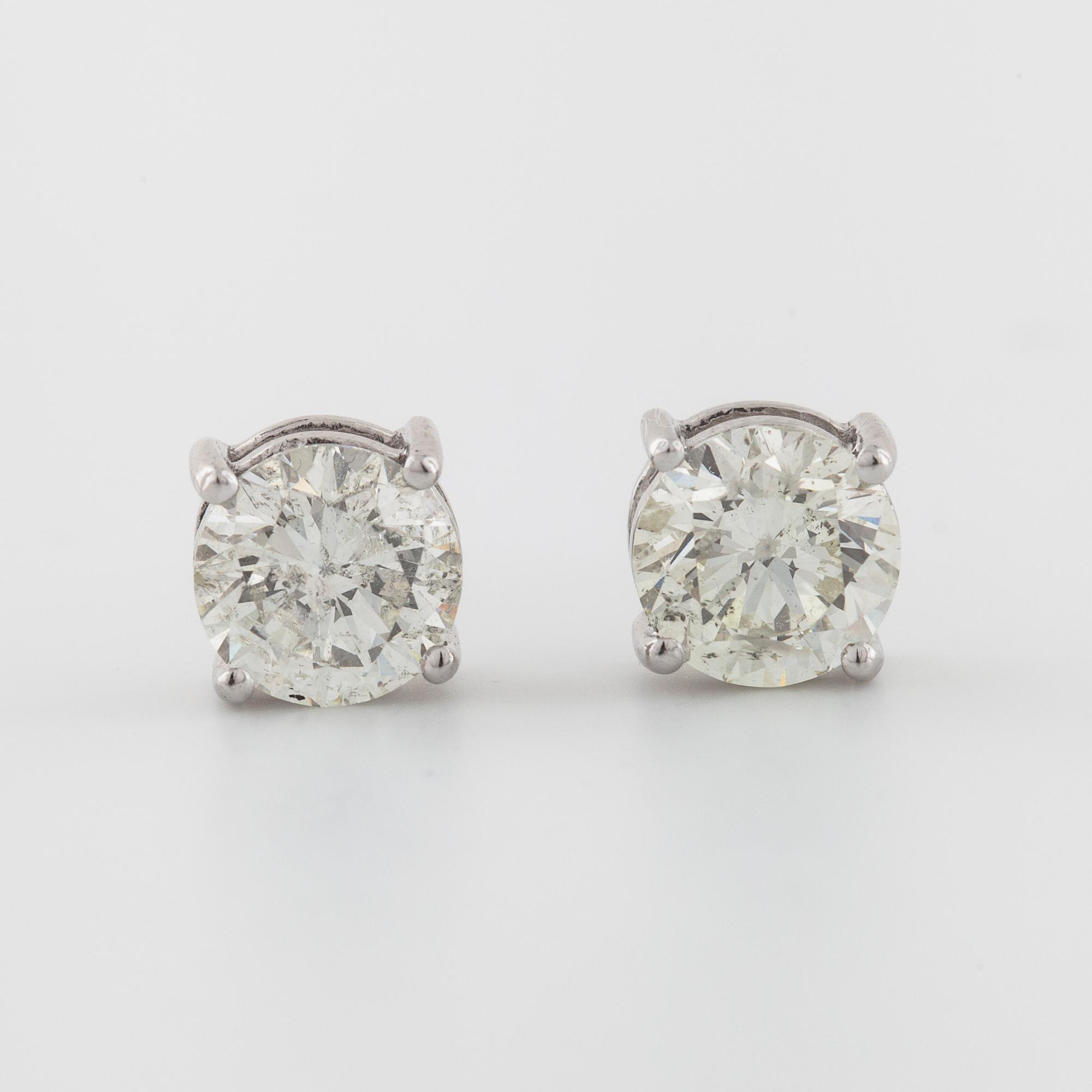 ÖRHÄNGEN, med briljantslipade diamanter, totalt ca 1.90 ct.