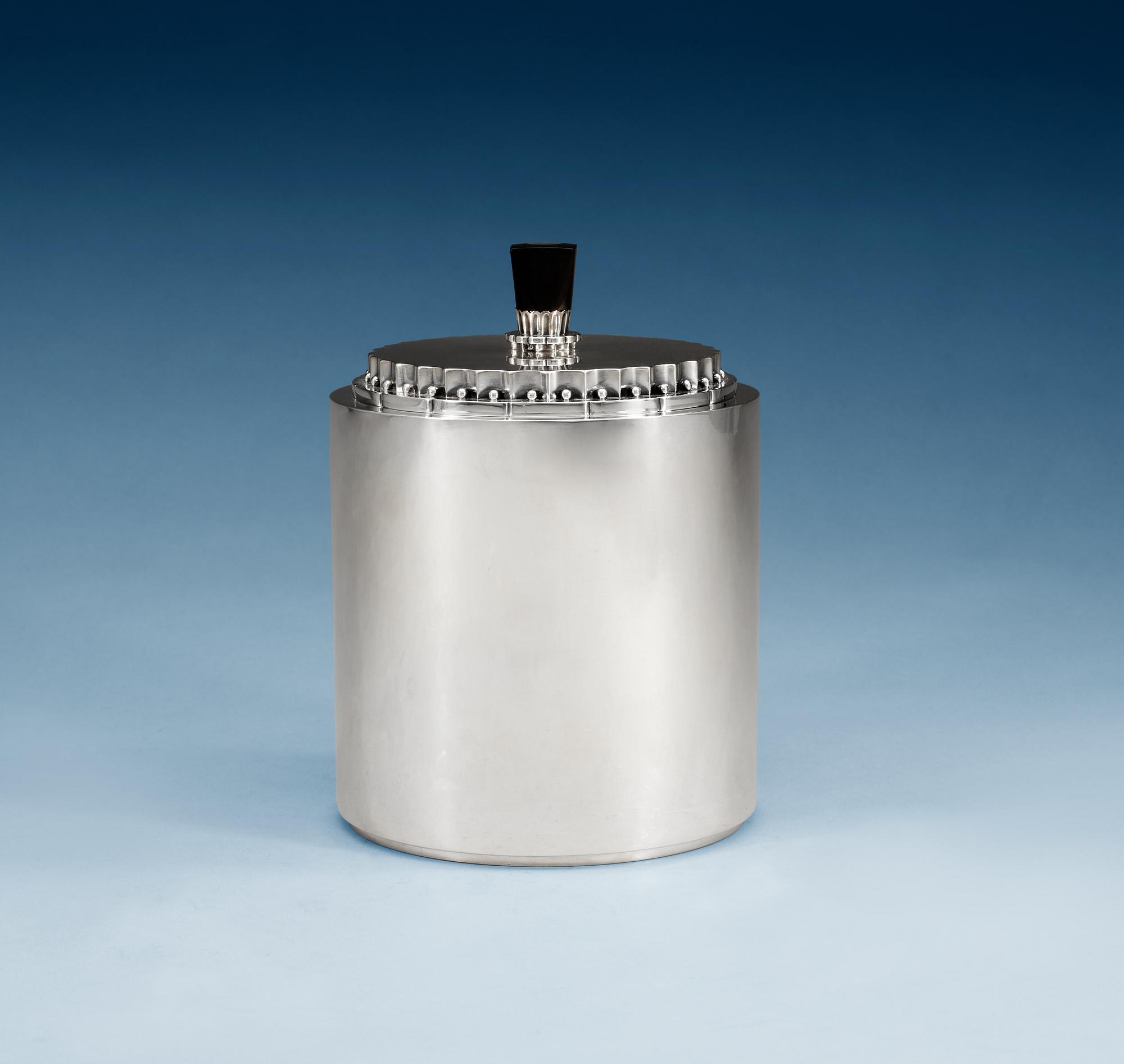A Georg Jensen sterling lidded jar, Copenhagen 1945-77, sterling, design nr 530.