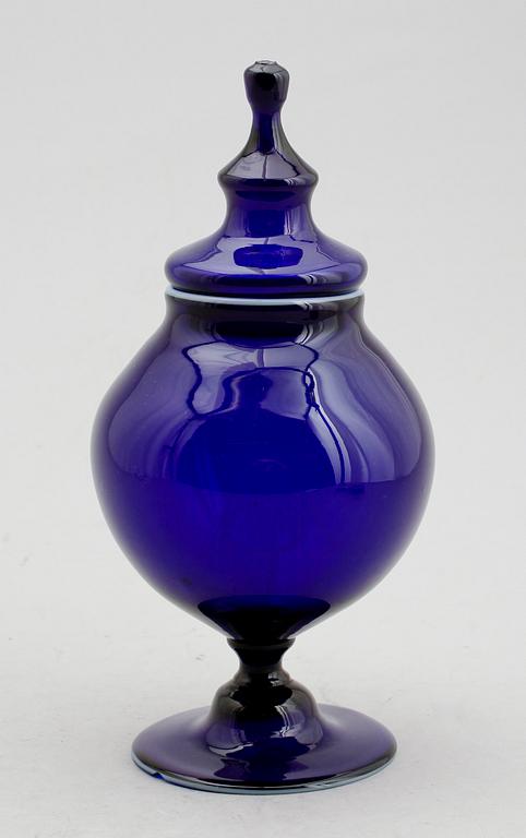 POKAL MED LOCK, blått glas, sannolikt Göteborgs glasbruk, 1800-tal.