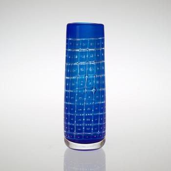 An Edvin Öhrström Ariel glass vase, Orrefors 1956.