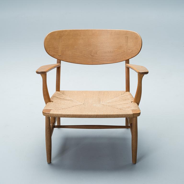 HANS JØRGEN WEGNER, FÅTÖLJ, CH 22. Carl Hansen & Sons, Odense. Design 1950.