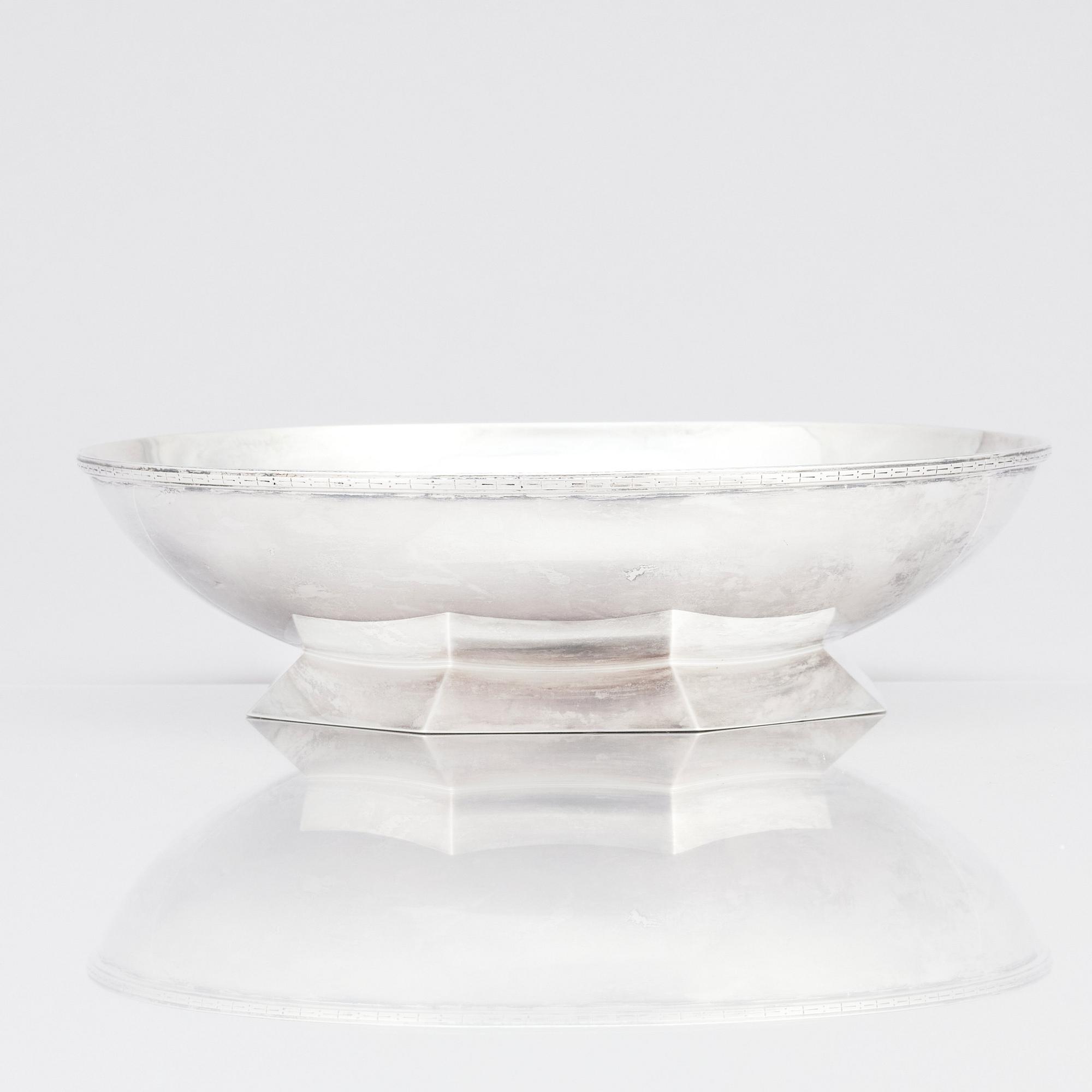 Wiwen Nilsson, a 900/1000 silver bowl, Lund, Sweden 1931.