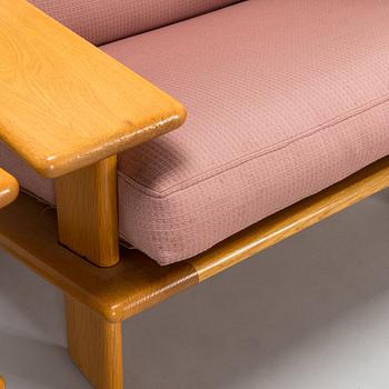 Esko Pajamies, fåtöljer, ett par  "Pele", tillverkare Lepofinn 1970-tal.