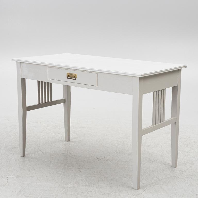 Desk, 20th century.