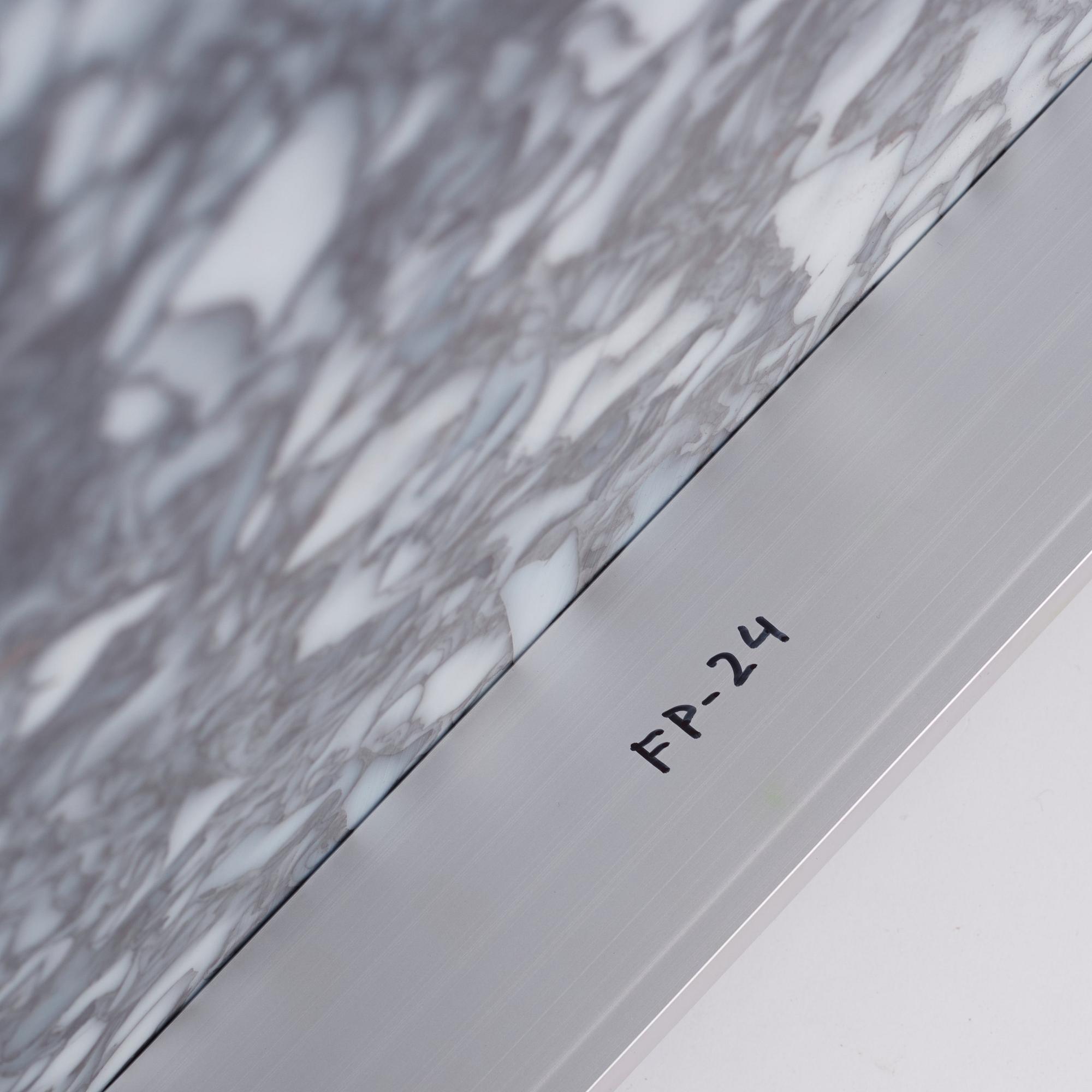 Fredrik Paulsen, unikt bord samt fyra stolar, "Chair One & Table One, The Peace Set", JOY, 2024.