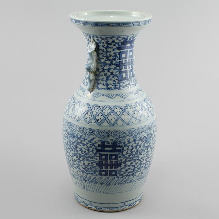URNA, porslin, Kina, 1800/1900-tal.