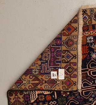 MATTA, troligen Shiraz, Iran. Ca 210x120 cm.