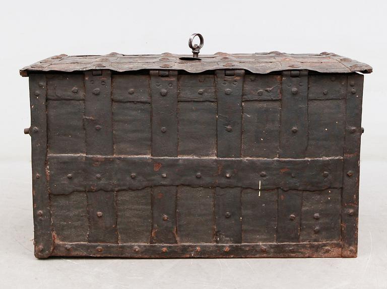 KISTA, järn, barock, 1600-tal.