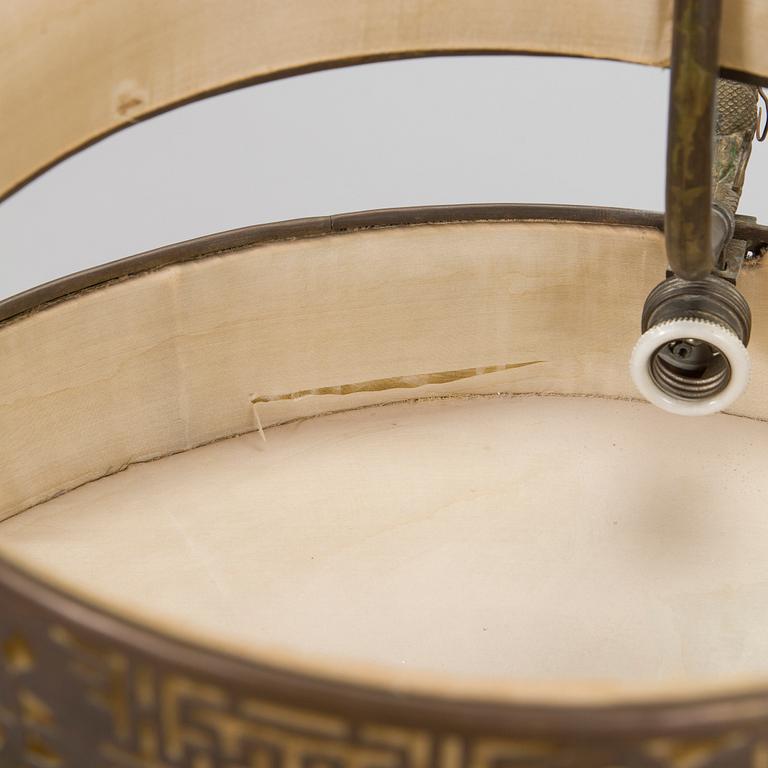 Taklampa, Kina 1900-talets första hälft/ mitt.