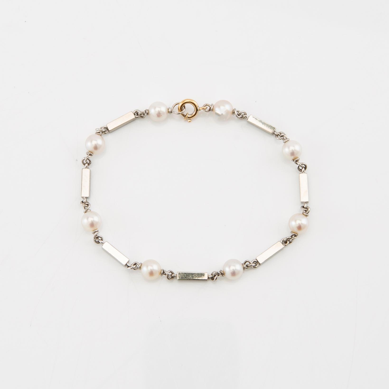 Armband 18K vitguld med odlade pärlor, Göteborg 1959.