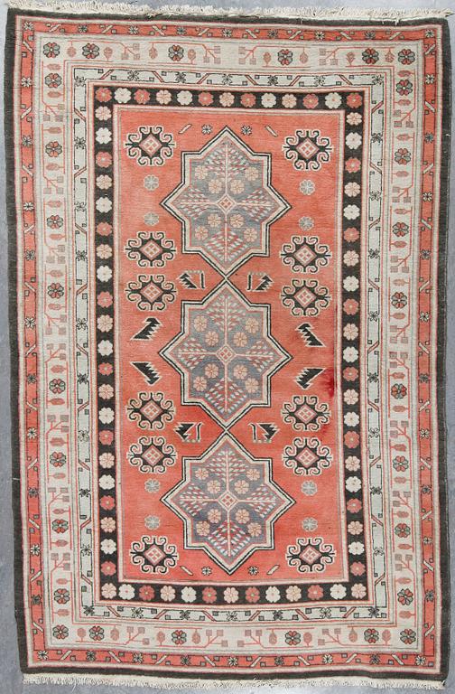 MATTA, old Kina, 255x170 cm.
