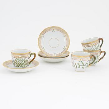 Royal Copenhagen, Kaffekoppar med fat, 4 st, porslin, "Flora Danica", Royal Copenhagen, Danmark, 1957.