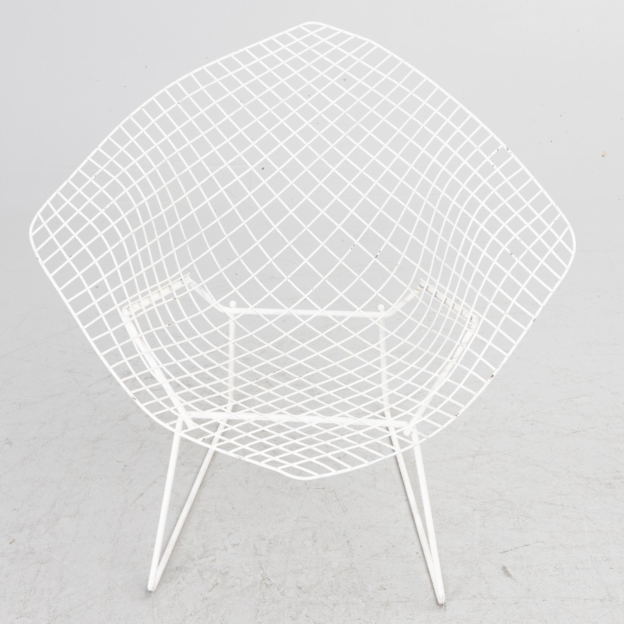 Harry Bertoia, a 'Diamond Chair'.