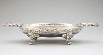 SKÅLFAT, silver, rokokostil, otydliga stämplar, troligen Tyskland, 1900-tal. Vikt ca 350 gram.