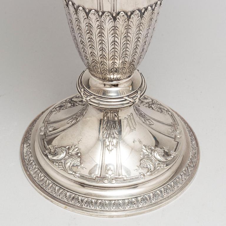 A silver vase, early 20th Century.