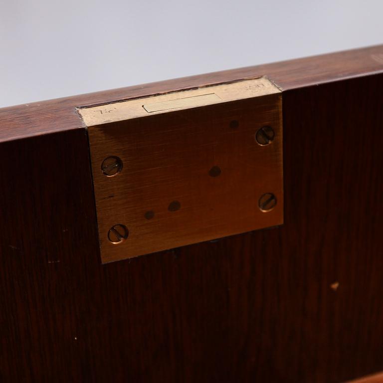 SIDEBOARD, England, 1900-talets andra hälft.