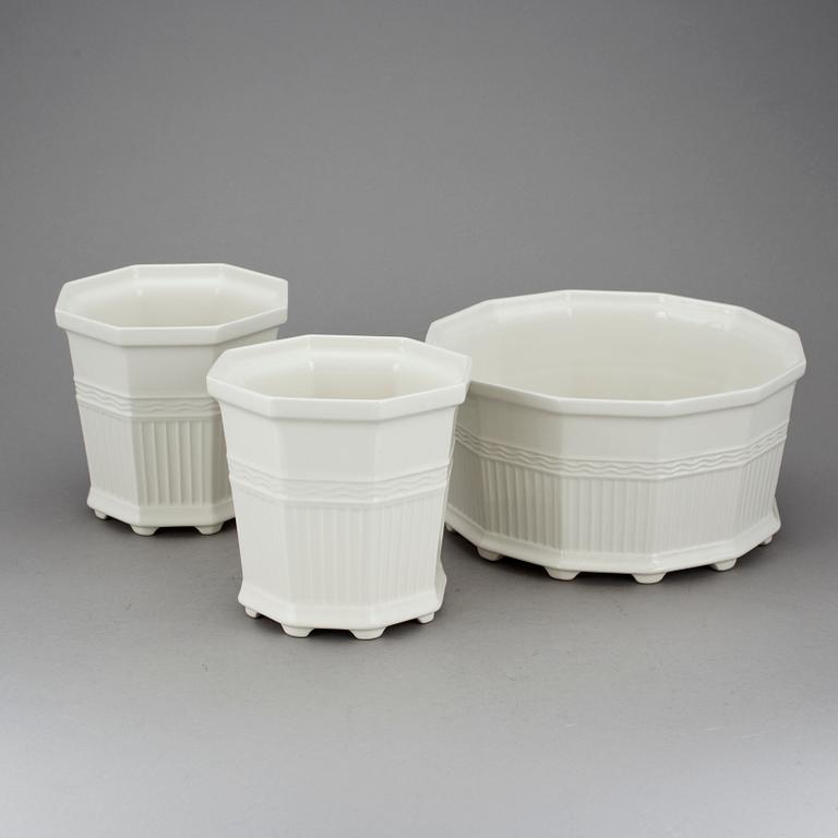 YTTERFODER, 3 st, porslin, "Waldemarsudde", Prins Eugen, Gustavsberg, formgiven 1915.