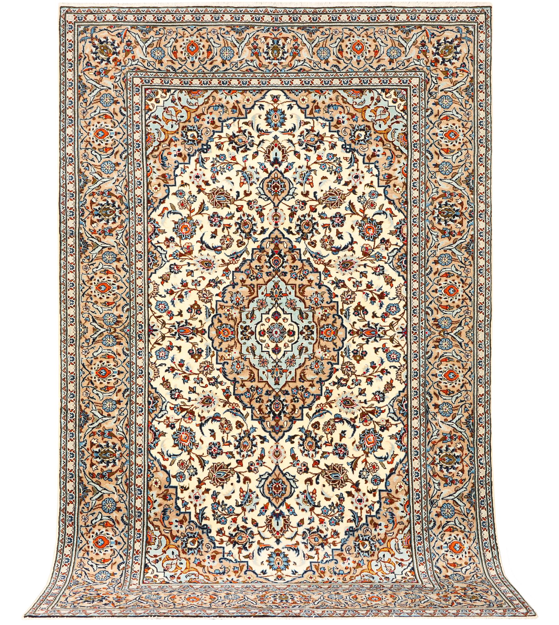 Matta, Keshan, ca 326 x 195 cm.