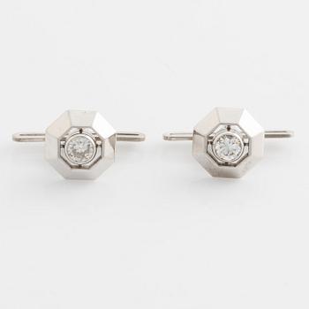 Smoking/skjortknappar, vitguld med briljantslipade diamanter.