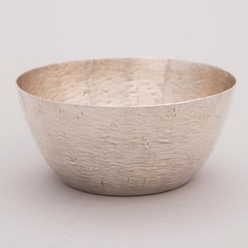 A silver bowl, marked TW, Hopeakeskus, Hämeenlinna, Finland, 1972.