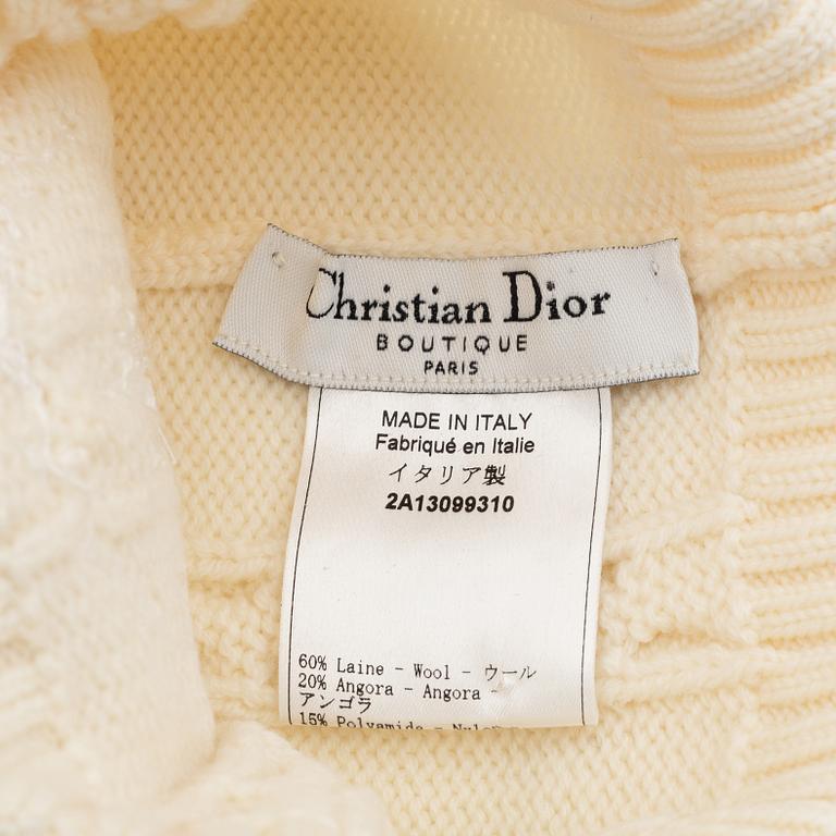 Christian Dior, set med vantar & mössa.
