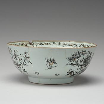 A grisaille punch bowl with a Swedish Bank note, Qing dynasty, Qianlong dated 1762.