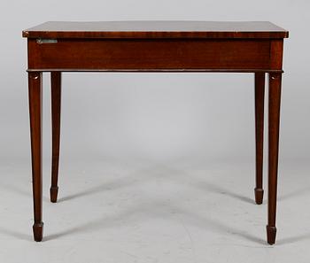 DAMSKRIVBORD, England, 1900-talets mitt.