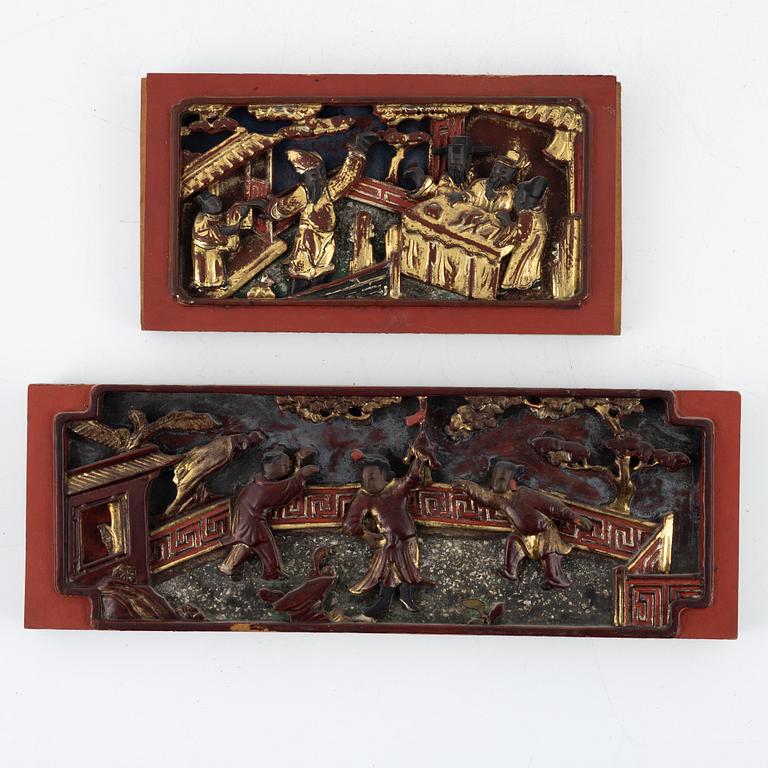 A group of five sculptured wooden decorative objects, late Qingdynasty.