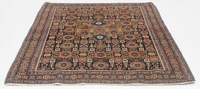 A Senneh carpet, c. 187 x 140 cm.