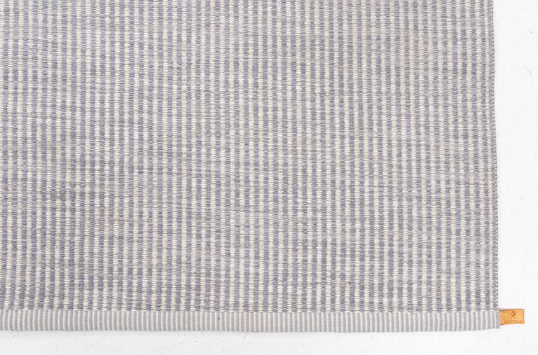 Gunilla Lagerhem Ullberg, Rug, flat-woven, "Häggå", Kasthall, approx. 350 x 250 cm.