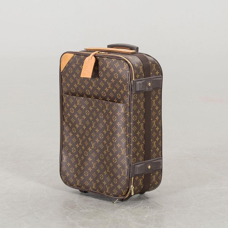 LOUIS VUITTON, cabin luggage, PEGASE 60, M23250, monogram canvas, ID holder marked UT.