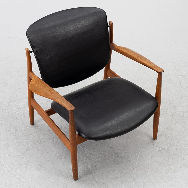 Finn Juhl, A 'FD 136' easy chair, France & Daverkosen, Denmark 1950s.