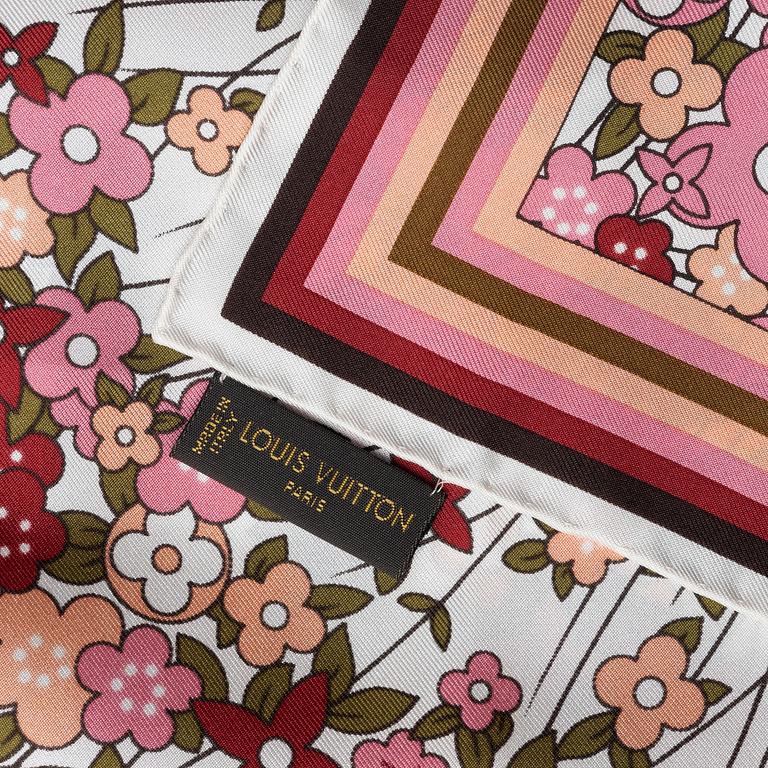 Louis Vuitton, scarf.