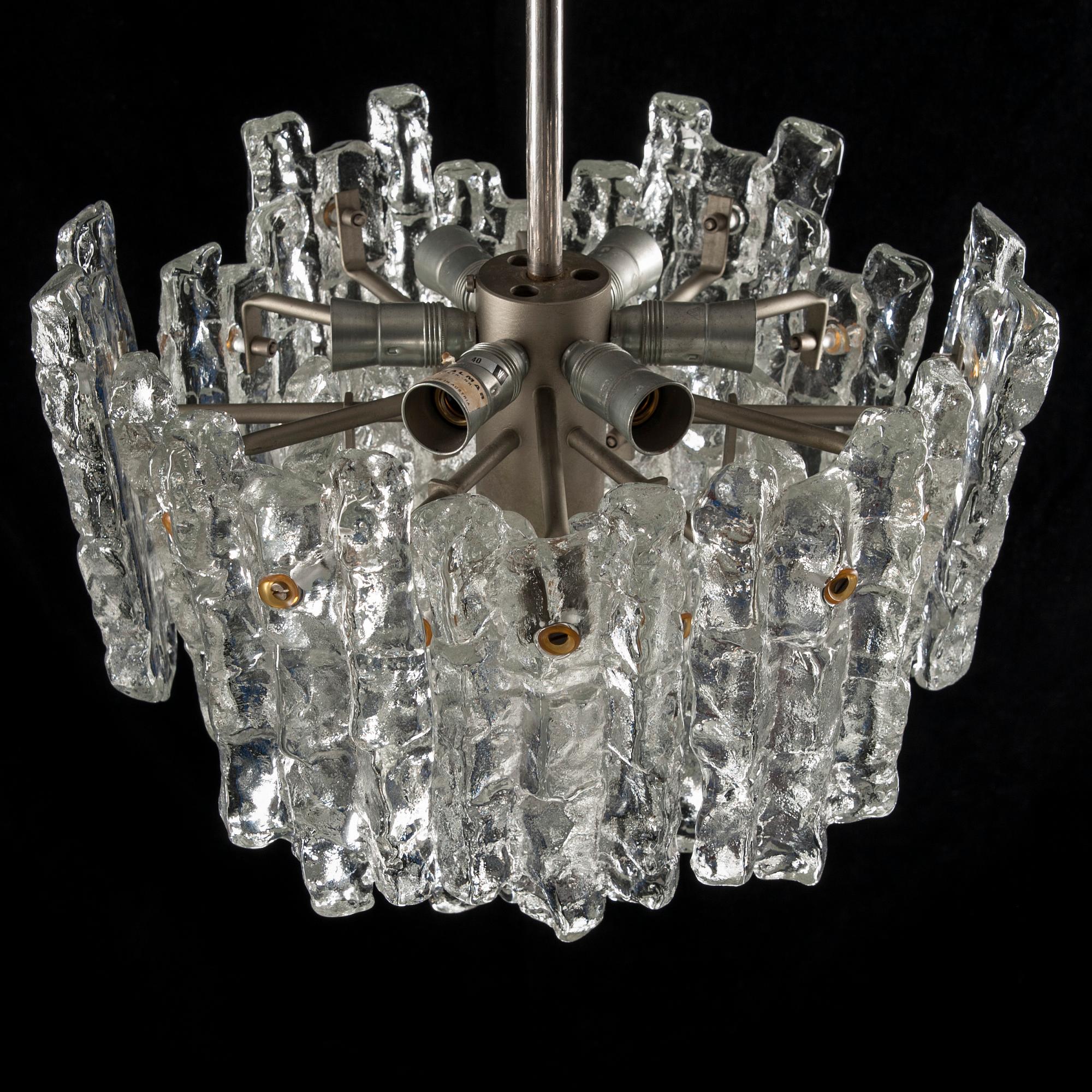 TAKLAMPA, "Ice block chandelier", J.T Design, Kalmar, Österrike, 1960-tal. Tot. höjd 46 cm.