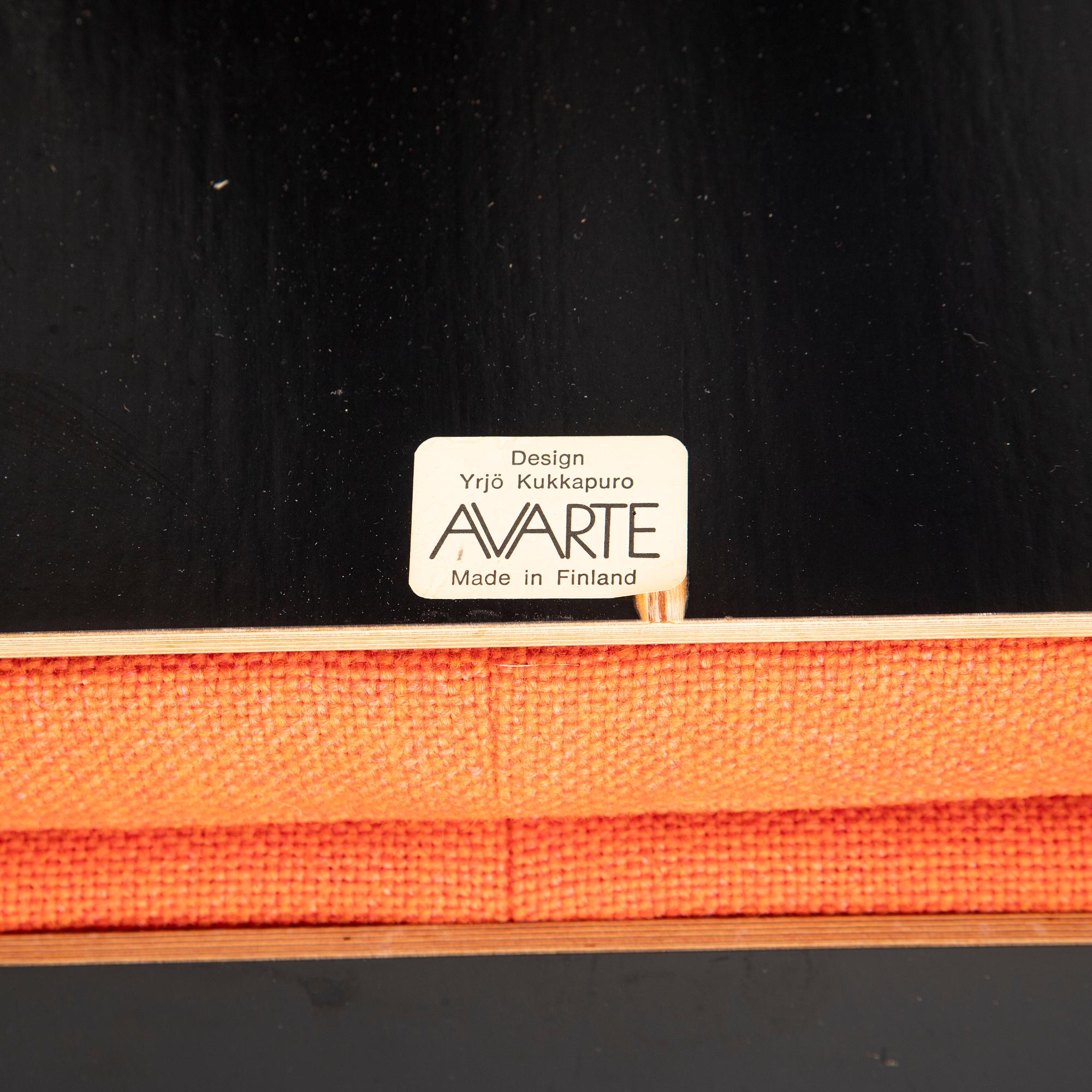 Yrjö Kukkapuro, karmstolar, 6 st, "Skaala 474", Avarte, sent 1900-tal.