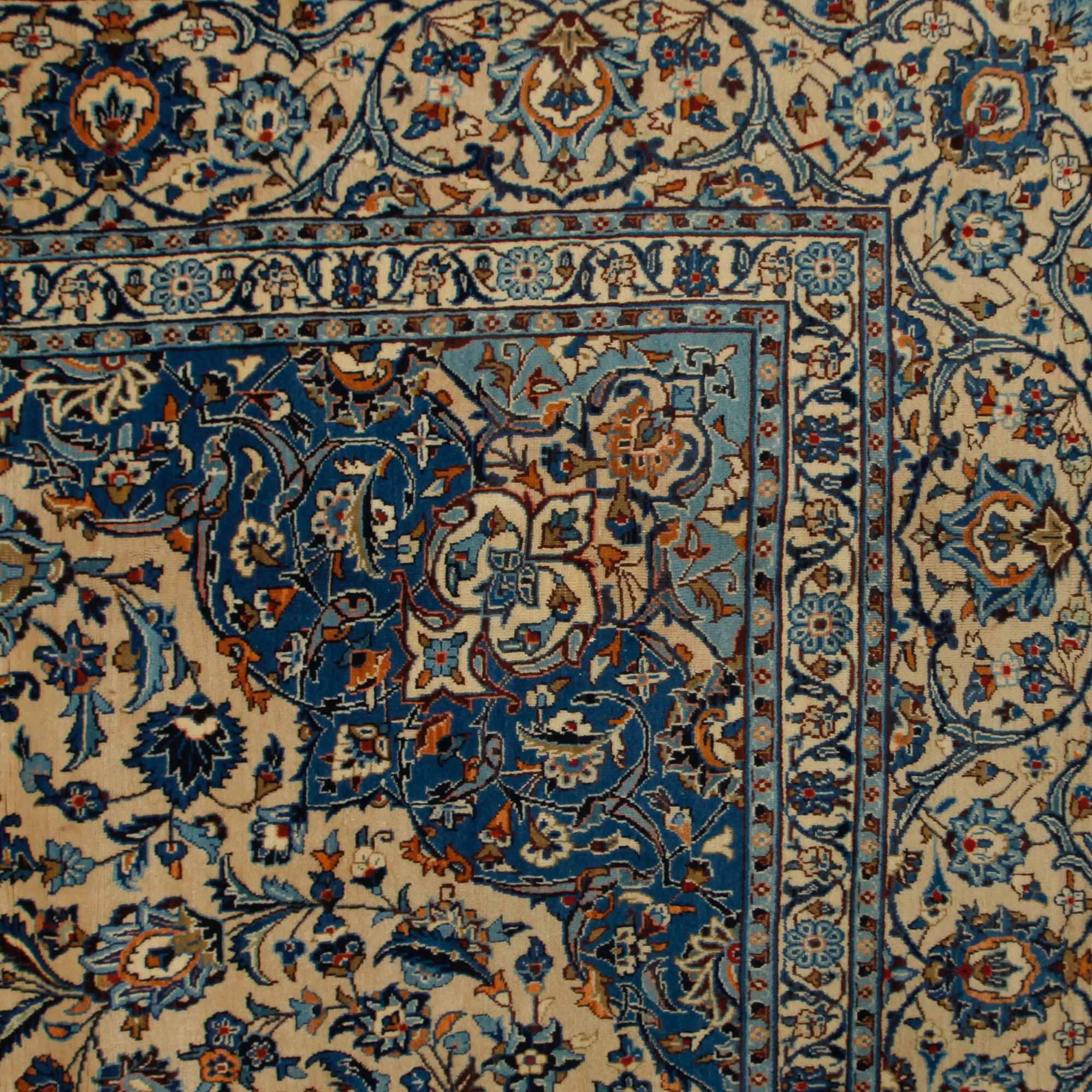 MATTA, Kashmar, 1900-talets senare del, ca 405 x 290 cm.