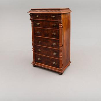 CHIFFONJÉ, 1800-talets andra hälft.