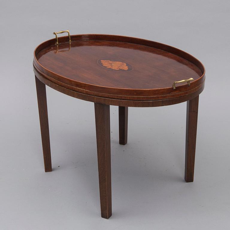 BRICKA MED BORD, England 1800-talets senare hälft och 1900-talets första hälft.