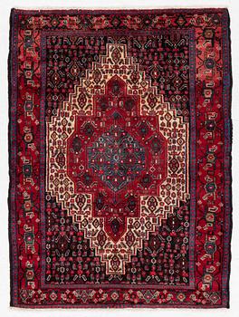 Matta, Senneh, ca 159 x 117 cm.