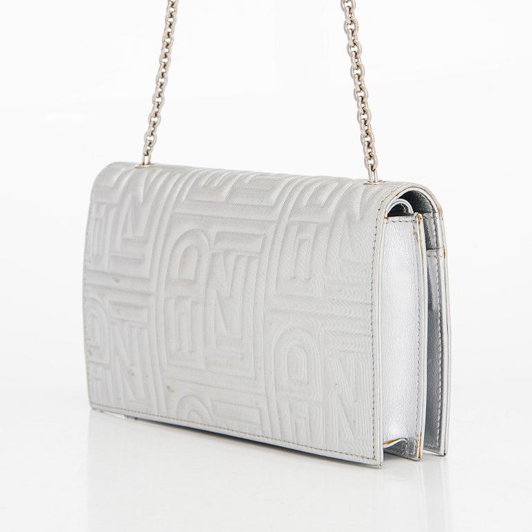 Fendi, A 'wallet on chain', bag.