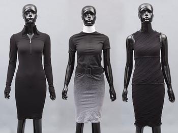 KLÄNNINGAR, 2 st, samt DRÄKT, 2 delar, Karl Lagerfeld för Wolford.