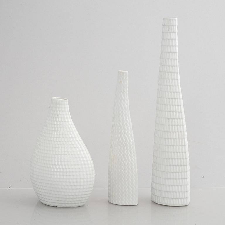 Stig Lindberg, a set of five stoneware "Reptile" vases & bowls, Gustavsberg, 1953-63.