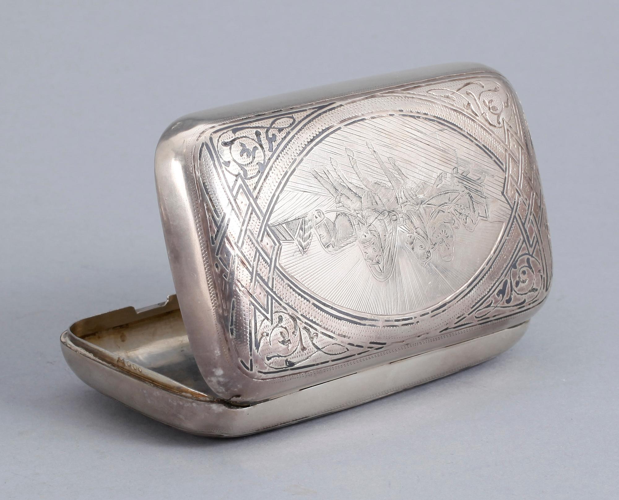 SNUSDOSA, silver, sannolikt Andrej Postnikov, Moskva, sent 1800-tal. tot vikt 150 gram.