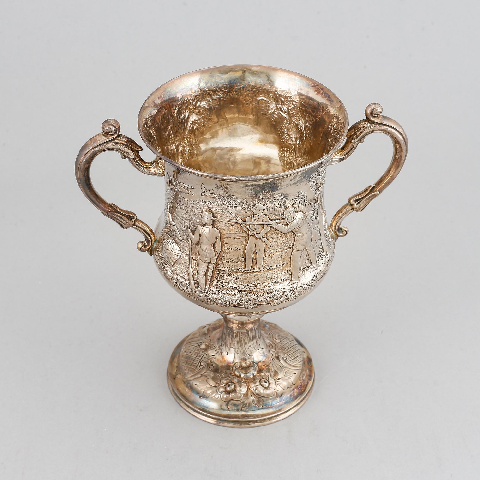 Robert Harper, a silver cup, London 1864.