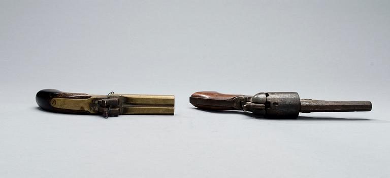 PISTOLER 2 ST, slaglåspistol 1800-tal och revolver 1800-talets slut.