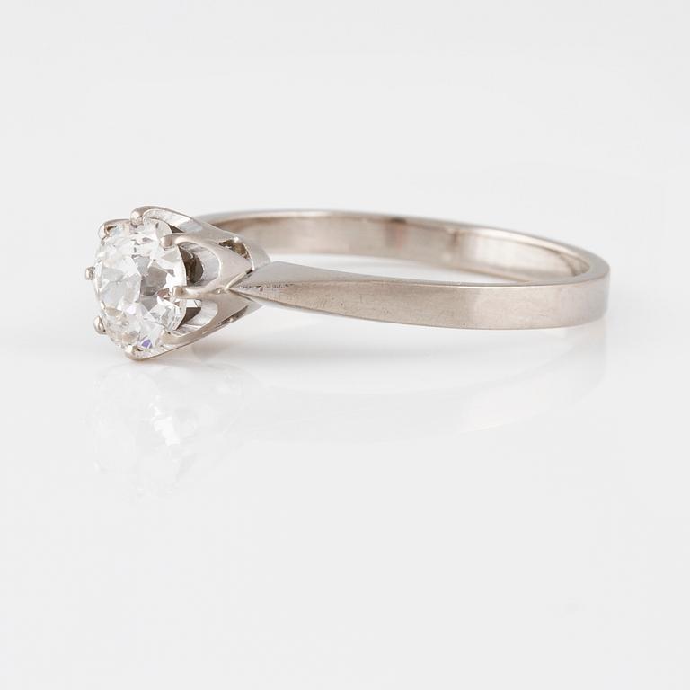 RING, 18K vitguld, gammalslipad diamant. Vikt 3,0 gram.