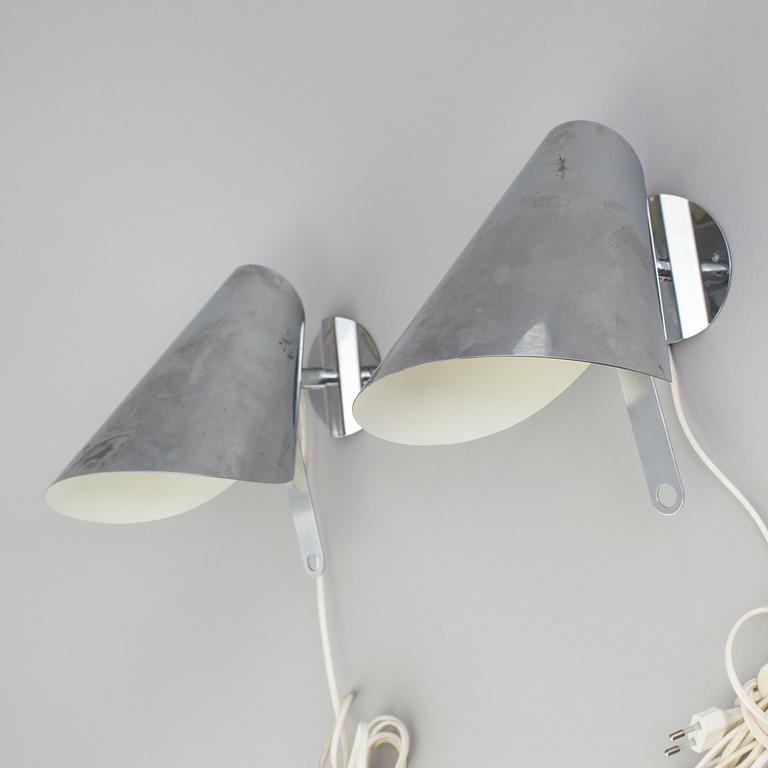 A pair of 1970´s wall lights.