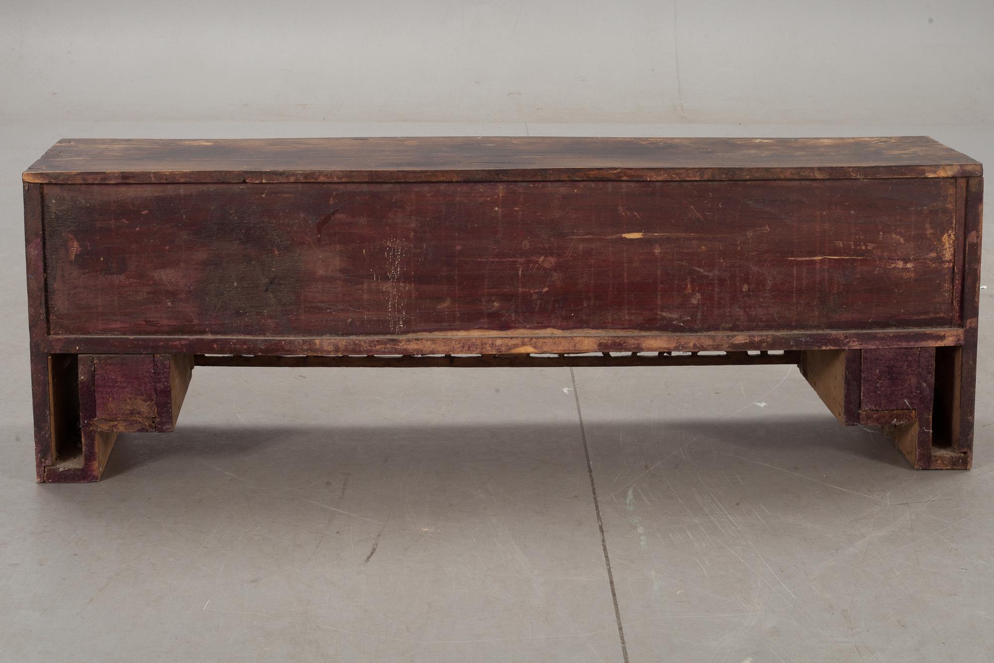 SIDEBOARD, Kina, 1900-tal.