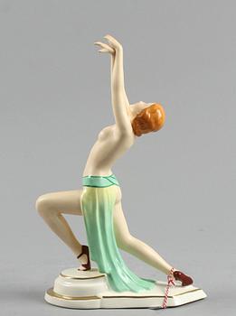 FIGURIN, keramik, bär sign, Royal Dux.