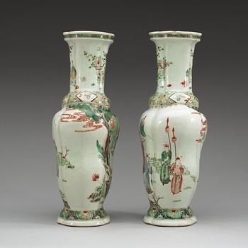 A pair of famille verte vases, Qing dynasty, late 19th Century.
